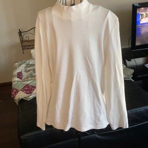 Women’s mock turtle neck